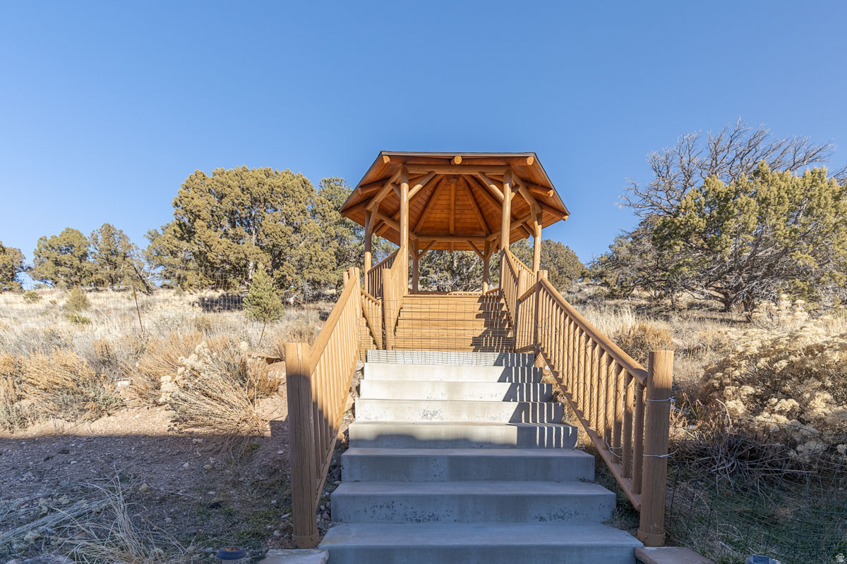 CROSS HOLLOW HILLS SUBDIVISION - Residential