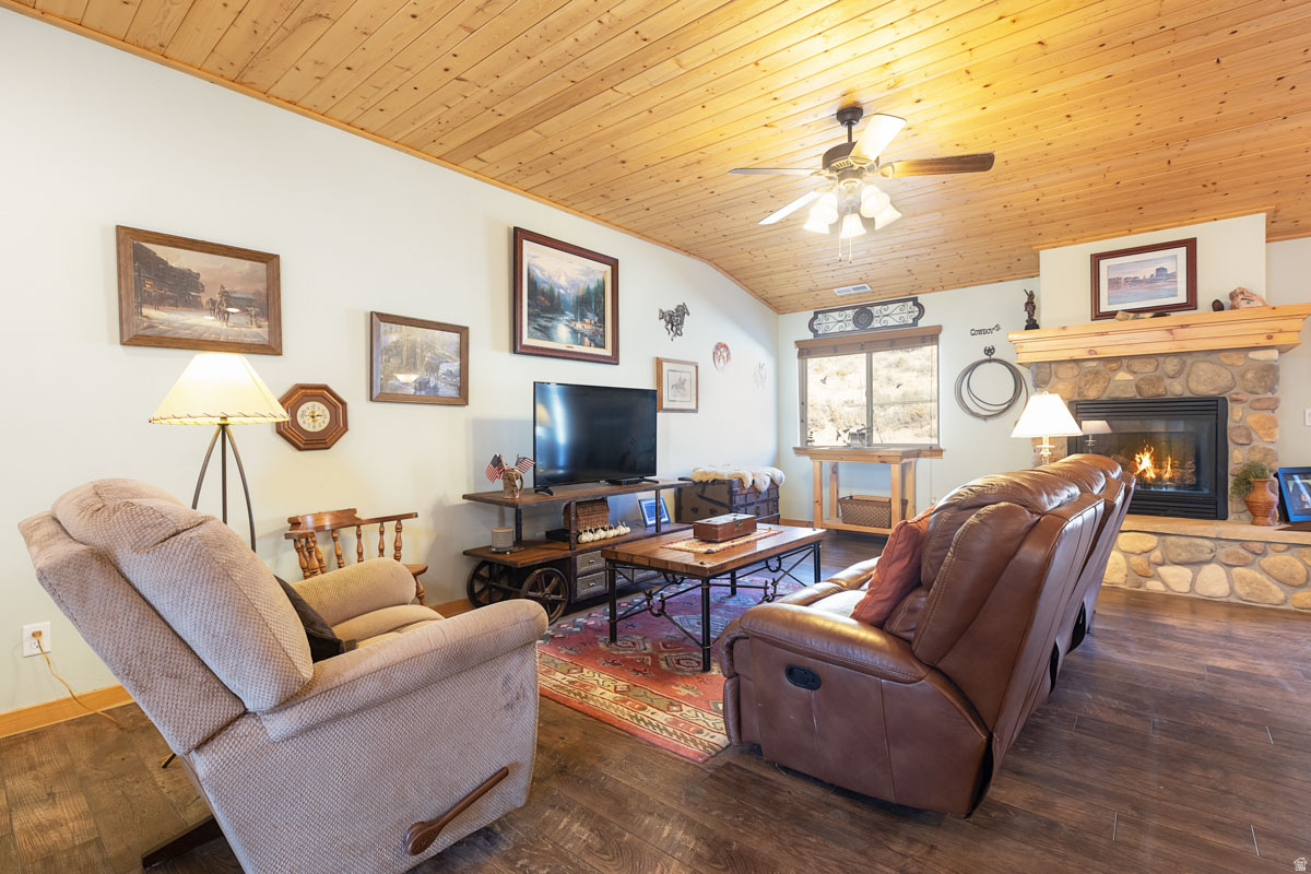 CROSS HOLLOW HILLS SUBDIVISION - Residential