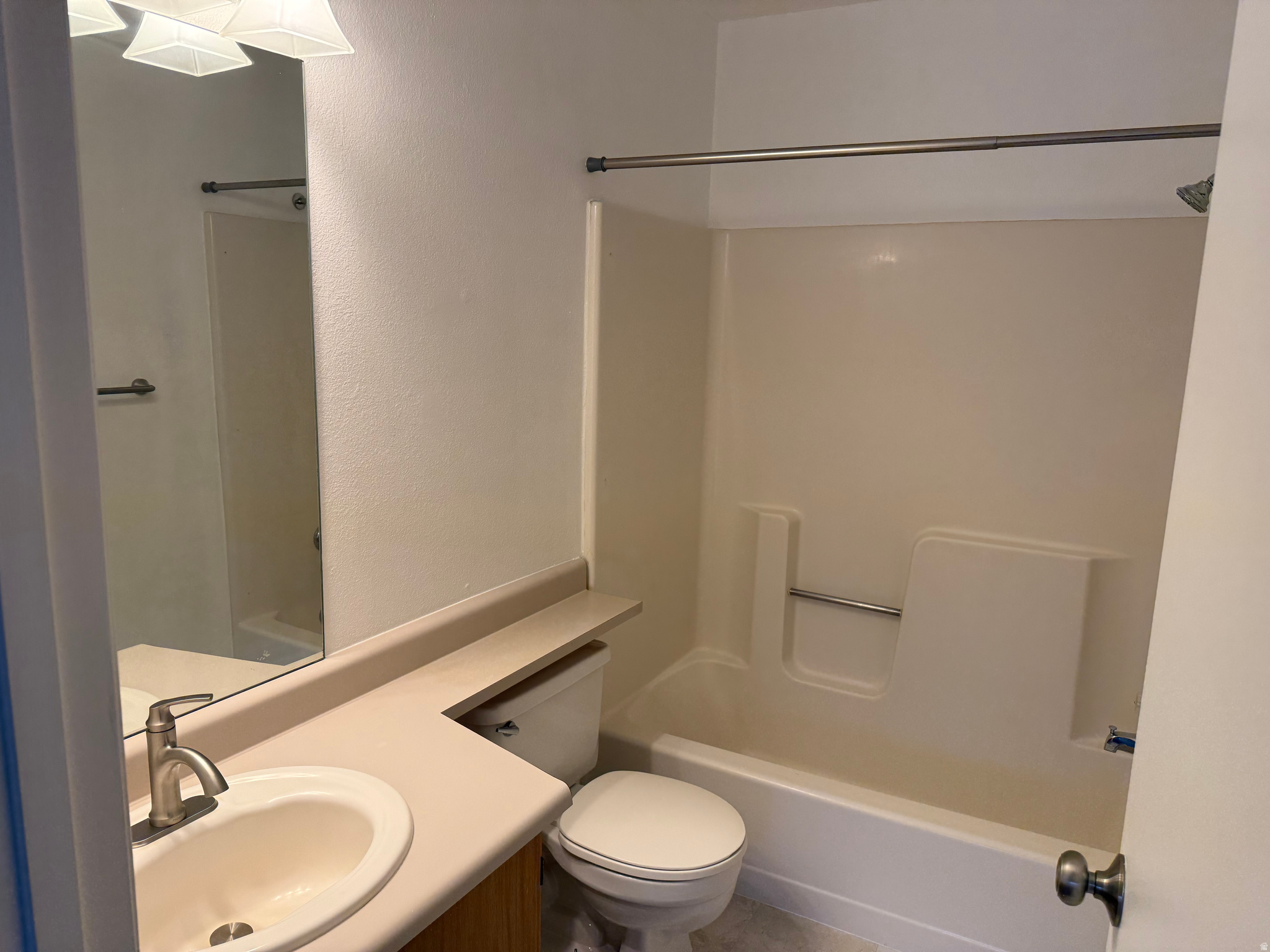 WATERSIDE - Residential