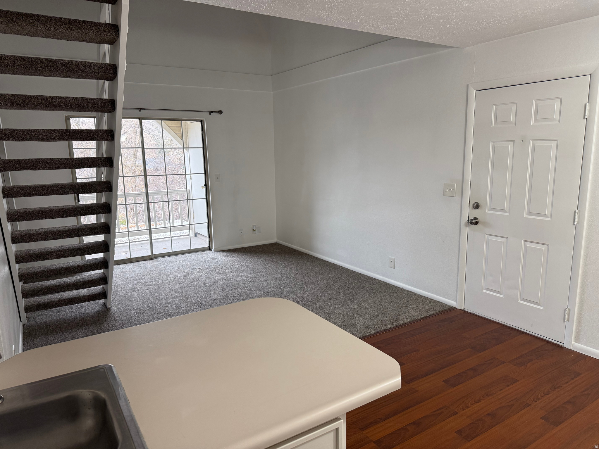 WATERSIDE - Residential