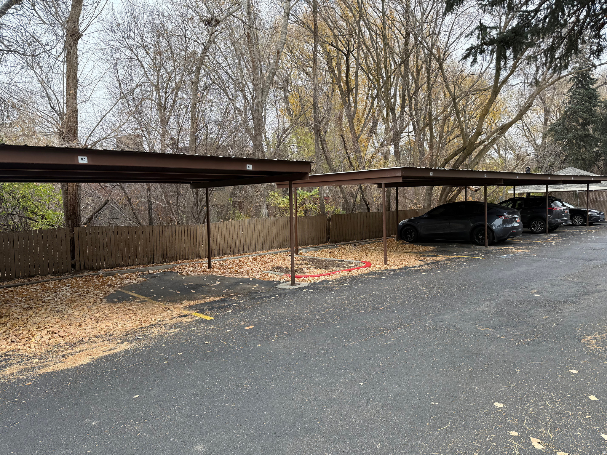 WATERSIDE - Residential