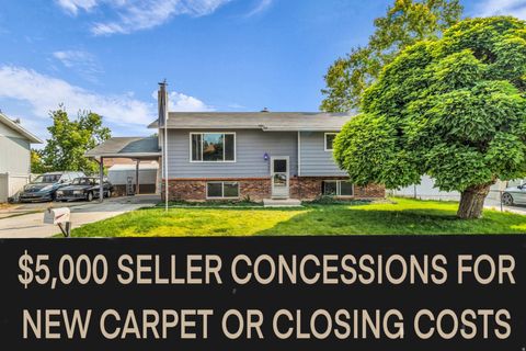 Photo of 1937 W 1620 N, Layton, UT 84041 (MLS # 2110545)