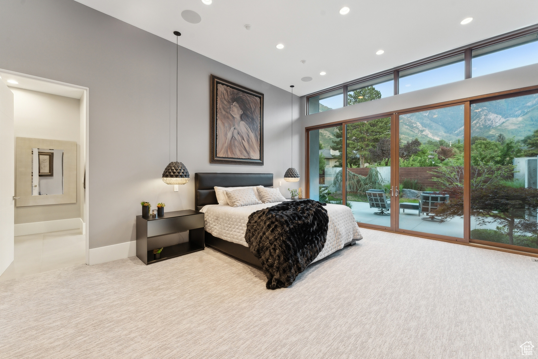 Salt Lake City, Utah 84124, United States, 5 Bedrooms Bedrooms, ,6 BathroomsBathrooms,Residential,Pending,8240