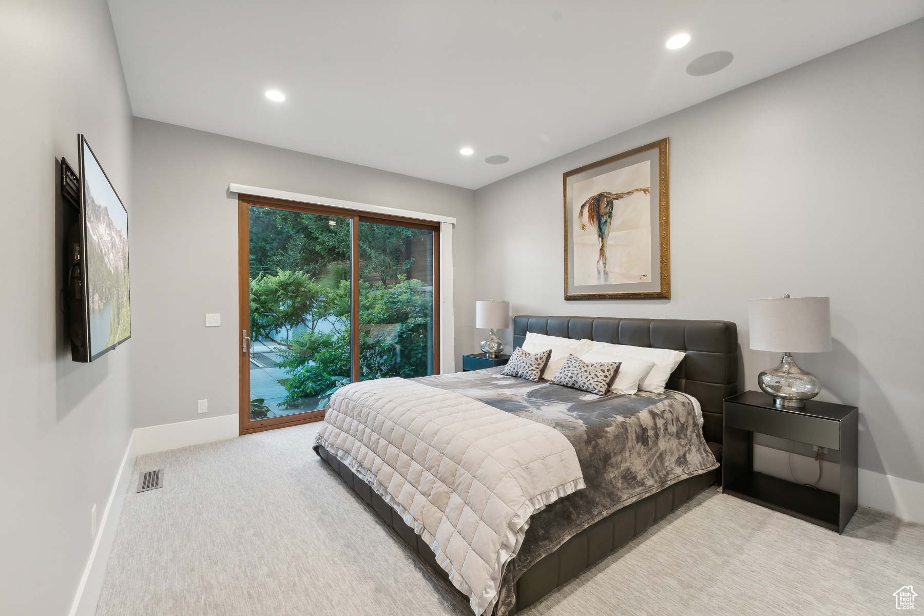 Salt Lake City, Utah 84124, United States, 5 Bedrooms Bedrooms, ,6 BathroomsBathrooms,Residential,Pending,8240