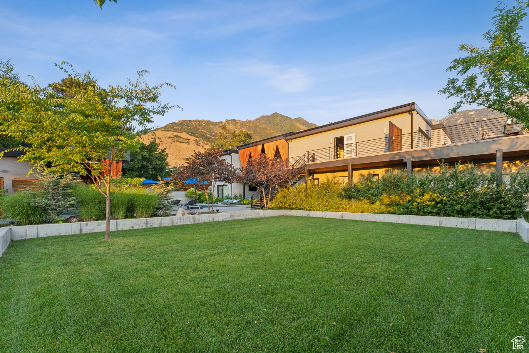 Salt Lake City, Utah 84124, United States, 5 Bedrooms Bedrooms, ,6 BathroomsBathrooms,Residential,Pending,8240