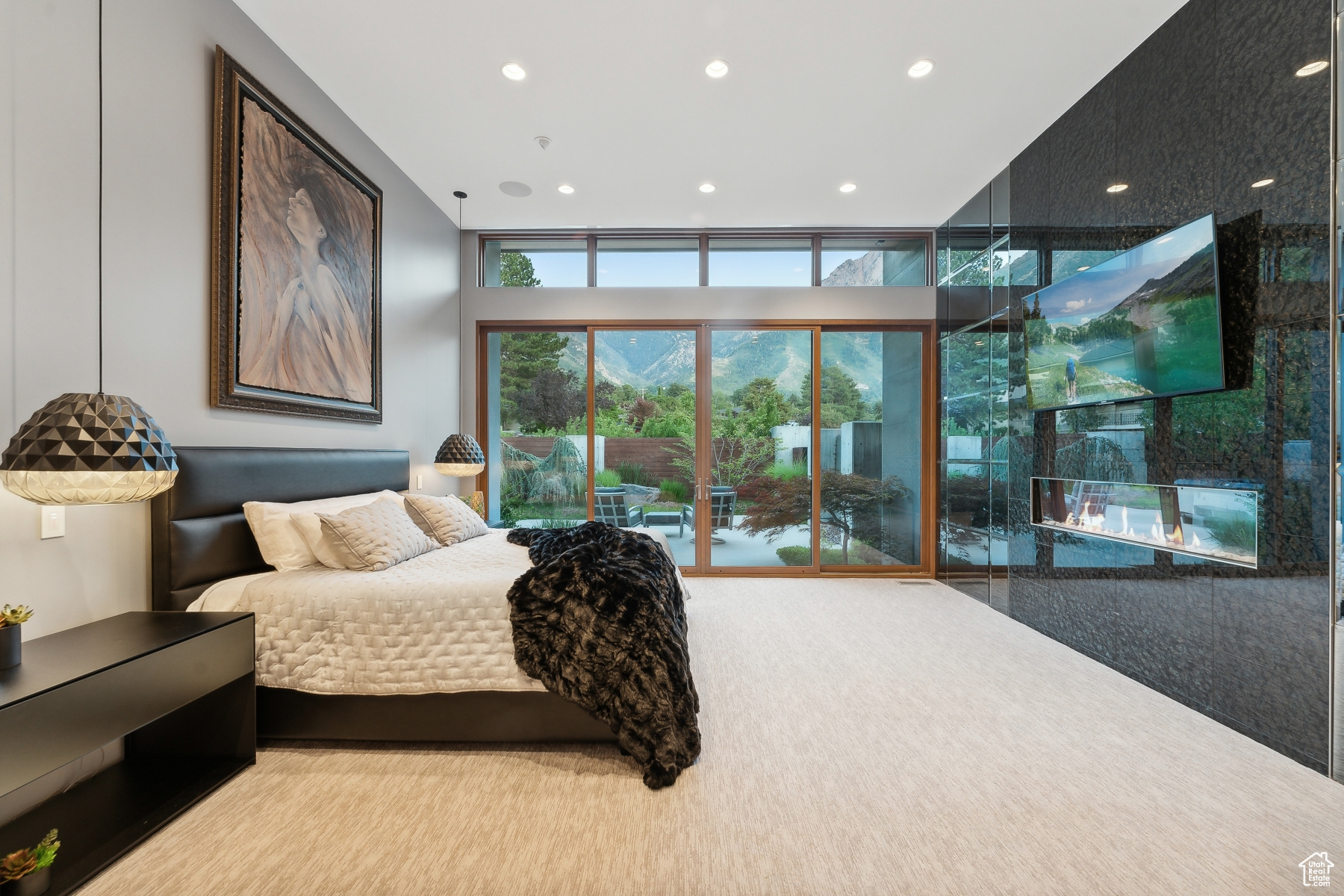 Salt Lake City, Utah 84124, United States, 5 Bedrooms Bedrooms, ,6 BathroomsBathrooms,Residential,Pending,8240