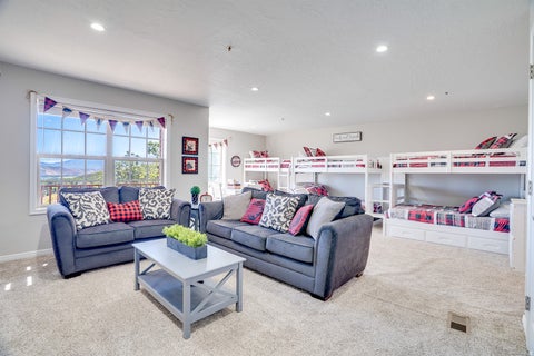 Tiny photo for 933 SWISS OAKS DR, Midway, UT 84049 (MLS # 2185242)