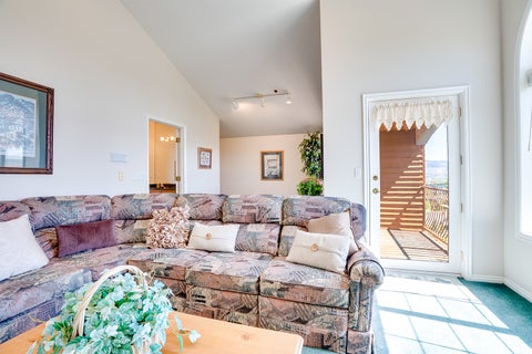 Tiny photo for 933 SWISS OAKS DR, Midway, UT 84049 (MLS # 2185242)