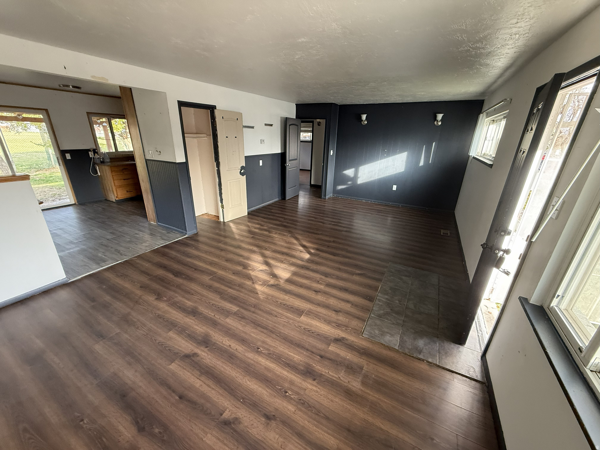 HOFFMAN HEIGHTS - Residential