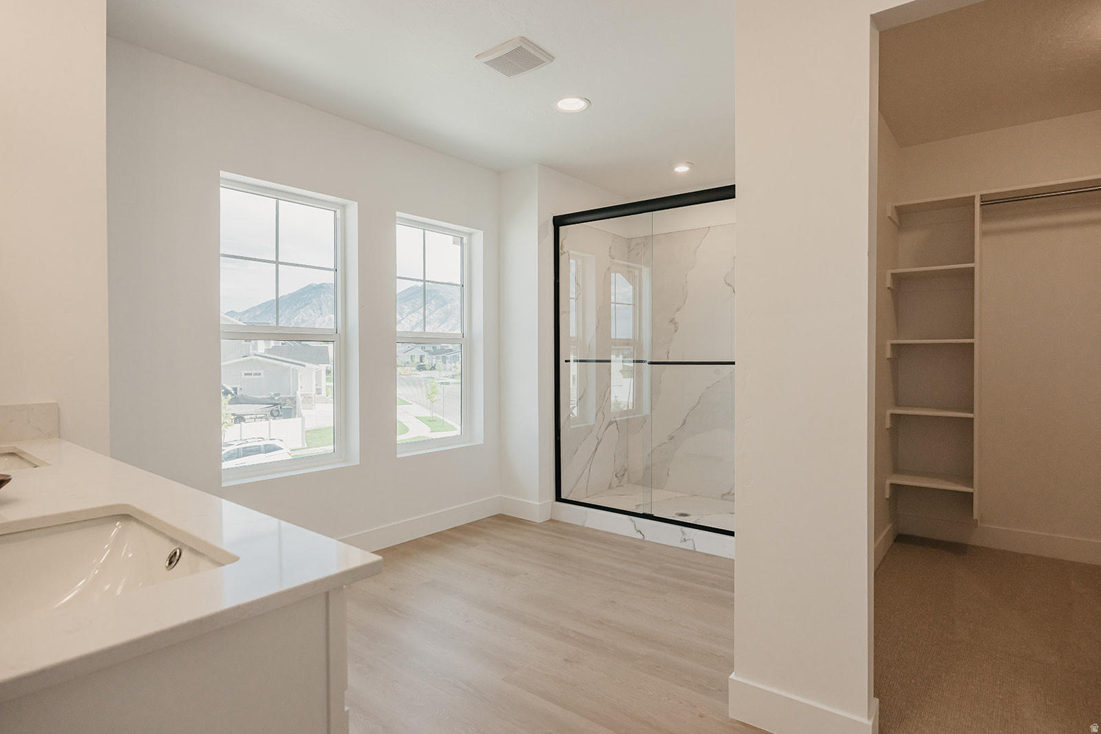 WILLOW ESTATES - Residential