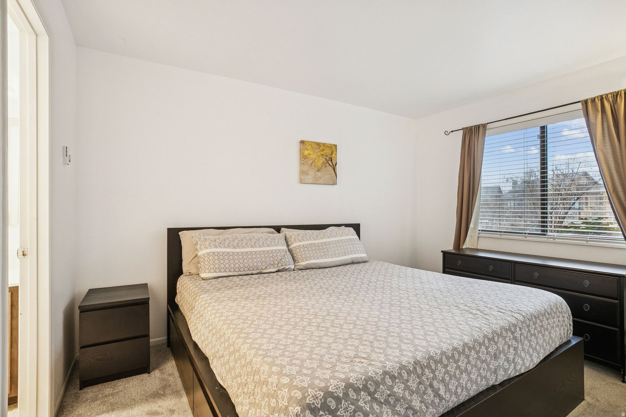 RED PINE CONDOS - Residential