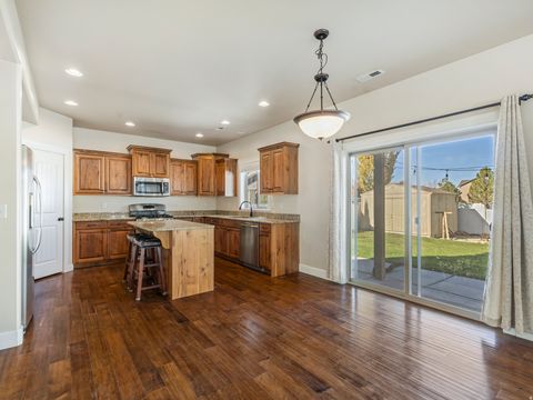 Tiny photo for 168 E BROOKSHIRE DR, Saratoga Springs, UT 84045 (MLS # 2121517)