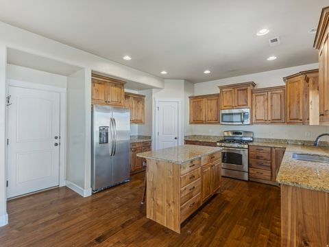 Tiny photo for 168 E BROOKSHIRE DR, Saratoga Springs, UT 84045 (MLS # 2121517)
