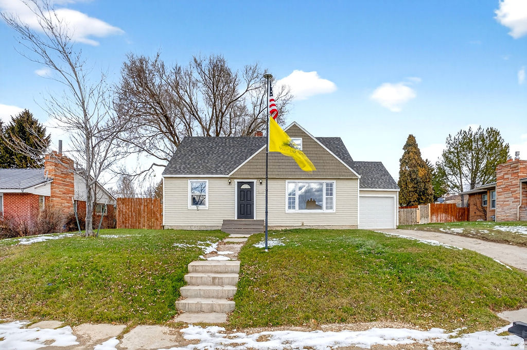 MOUNTAIN VIEW #1 - Residential