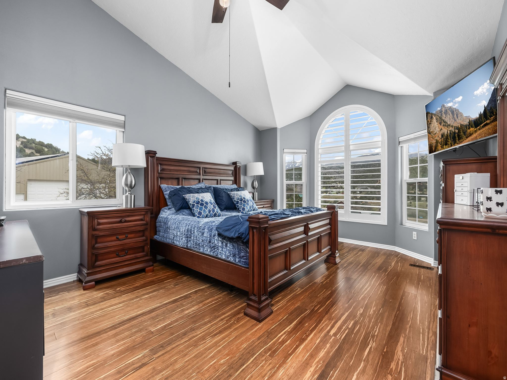 HI-COUNTRY ESTATES - Residential