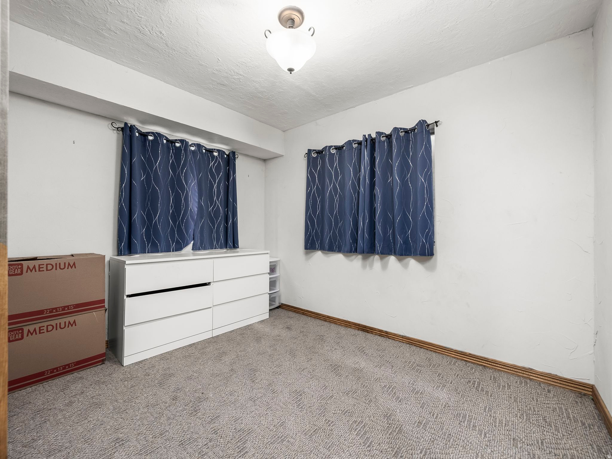 HI-COUNTRY ESTATES - Residential