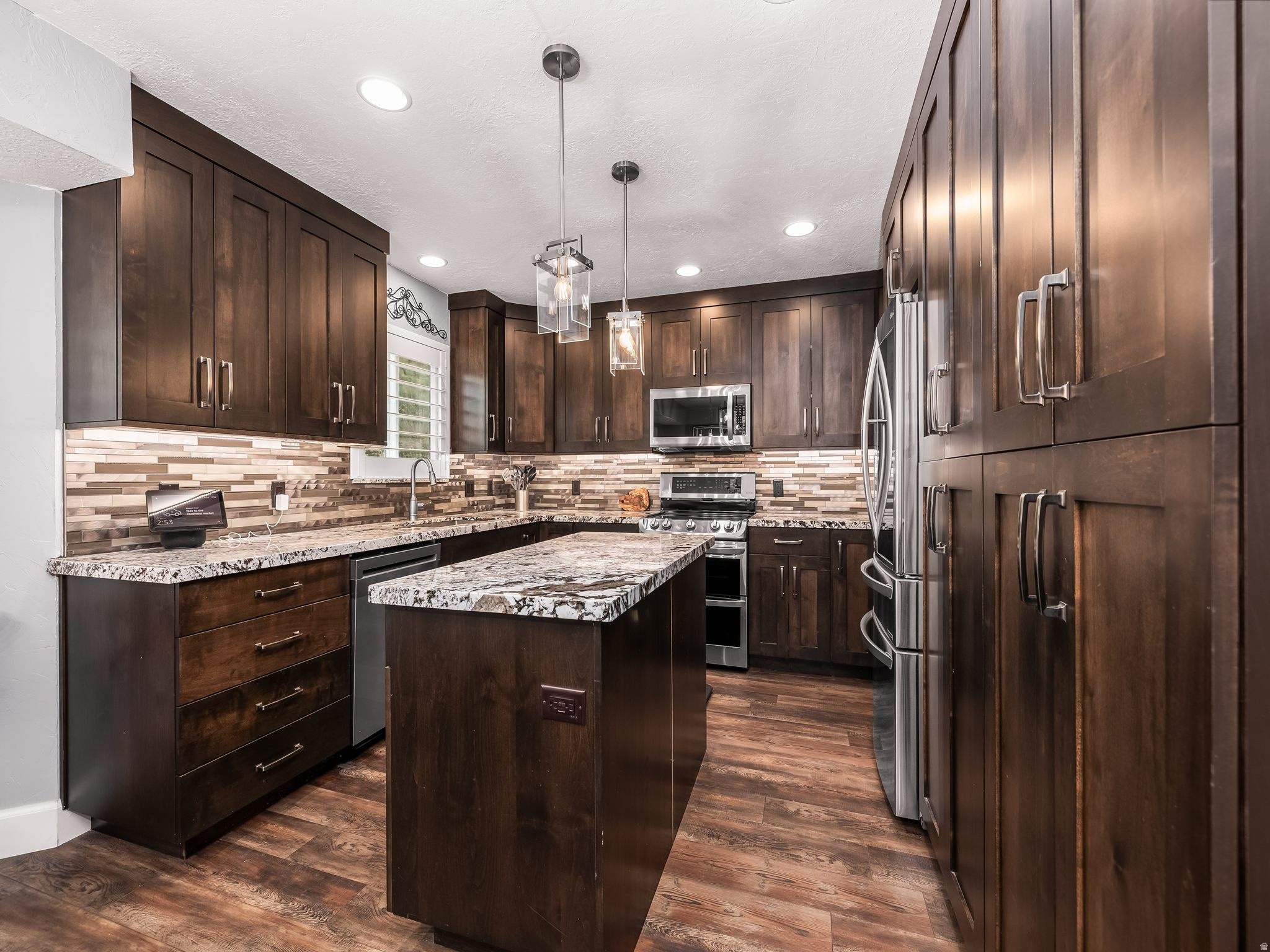 HI-COUNTRY ESTATES - Residential