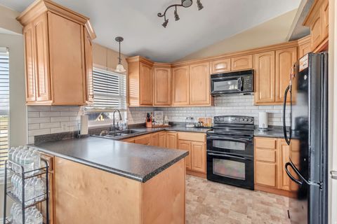 Tiny photo for 8461 S MEADOWLARK LN W, West Jordan, UT 84088 (MLS # 2121327)