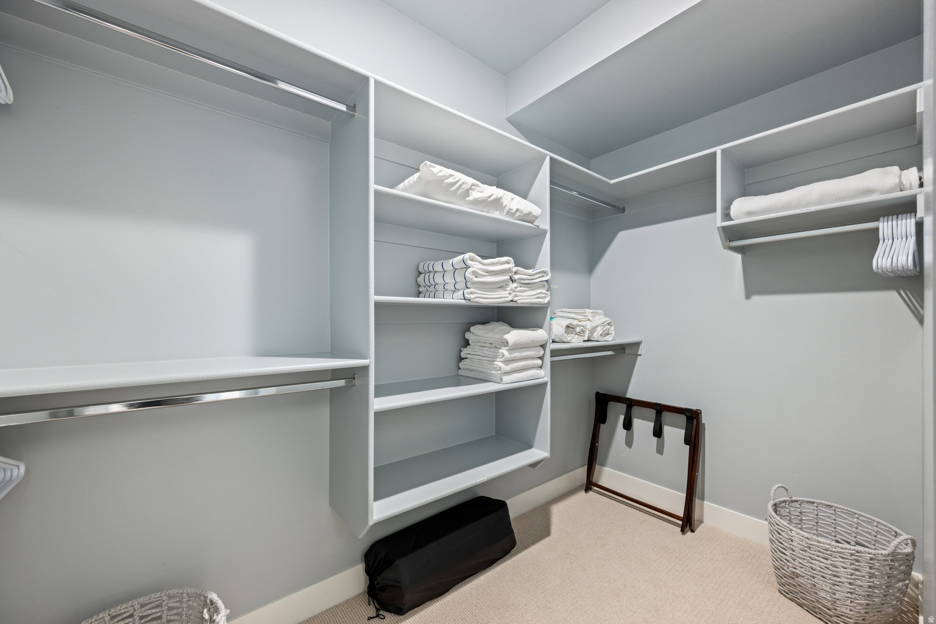 AUBURN HILLS - Residential