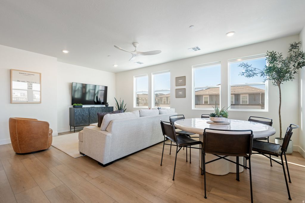 Photo of 762 W PERIWINKLE LN #102, Saint George, UT 84790 (MLS # 2126222)