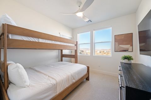 Tiny photo for 762 W PERIWINKLE LN #102, Saint George, UT 84790 (MLS # 2126222)