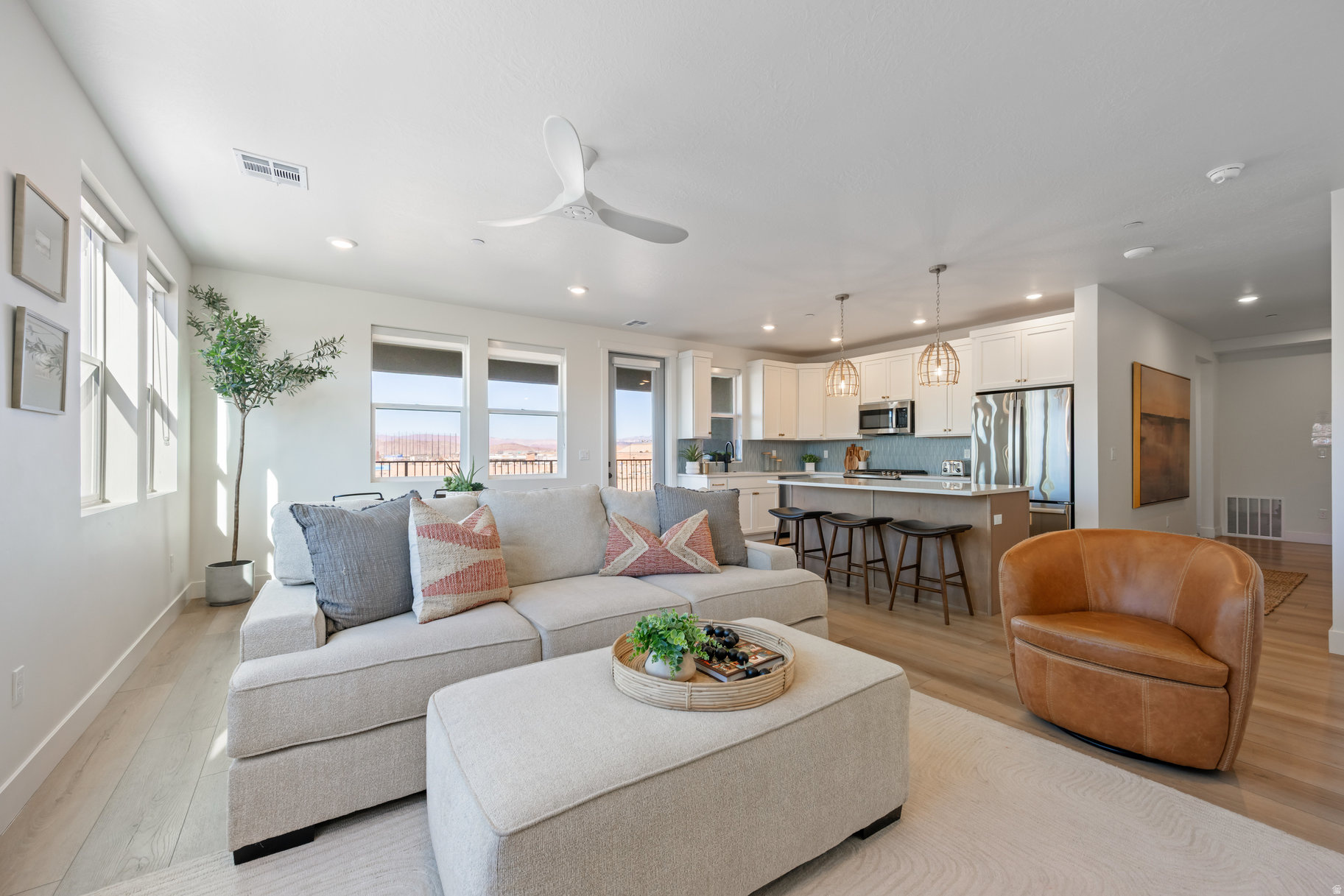 AUBURN HILLS - Residential