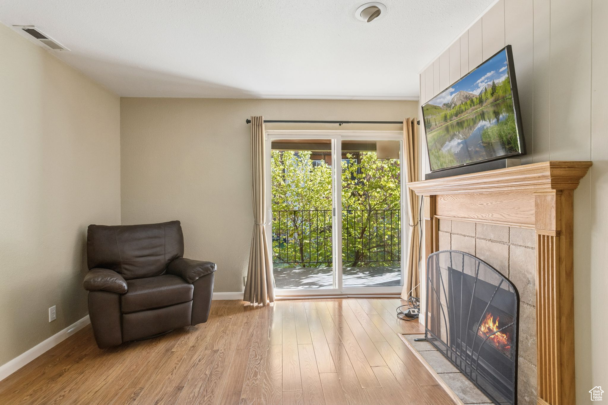 WOOD HOLLOW CONDM - Residential