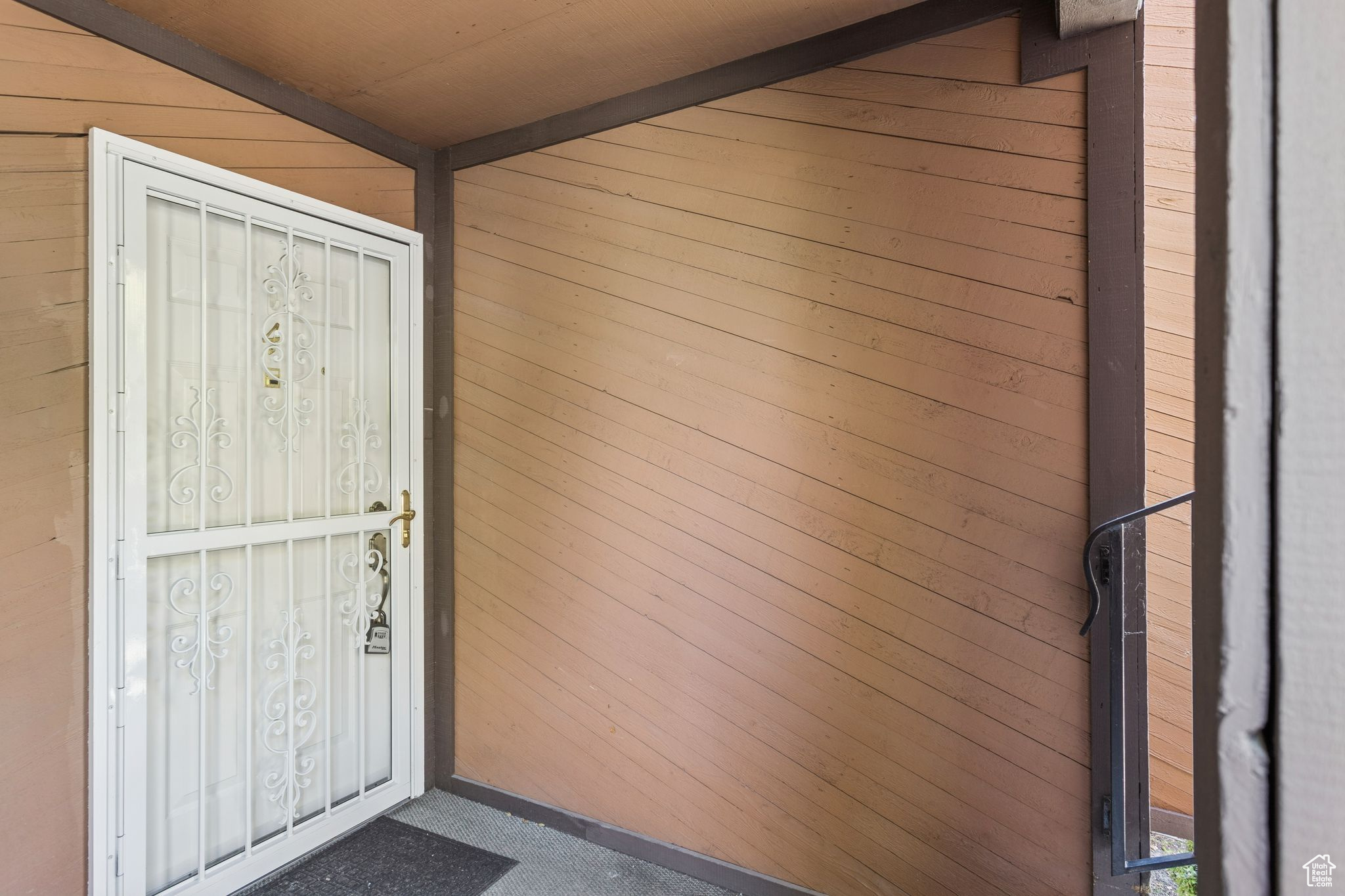 WOOD HOLLOW CONDM - Residential