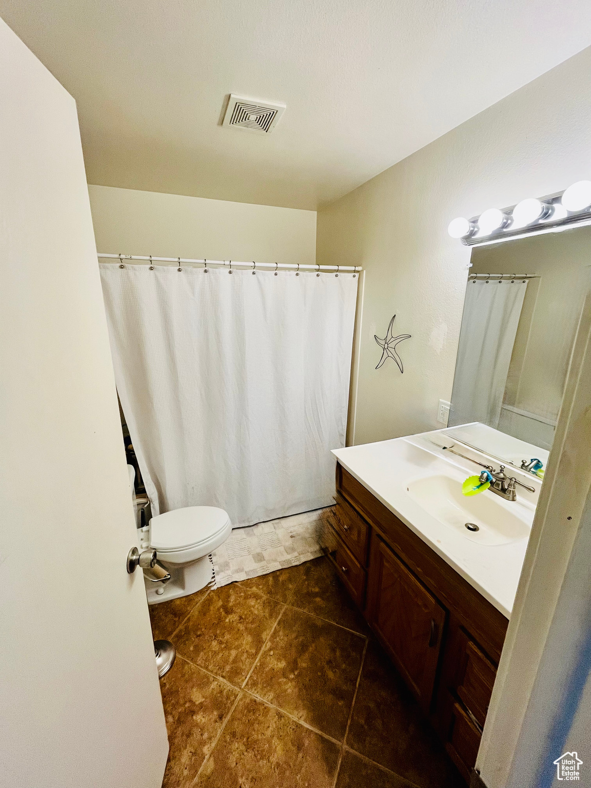 ASHLEY PARK CONDO PH - Residential