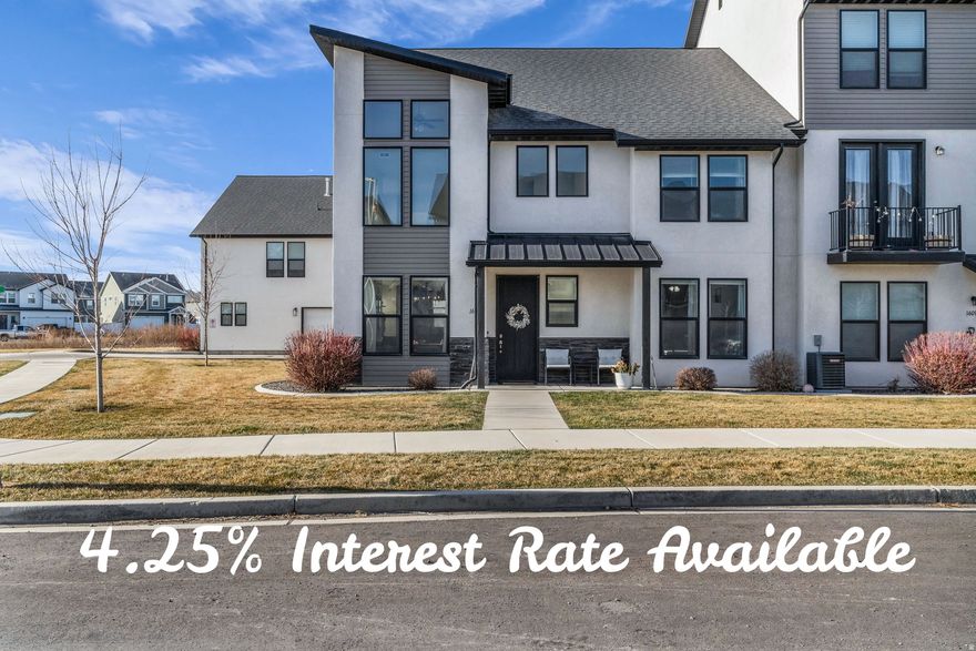 Seller is offering a 7/6 ARM along with a 1-1 temporary buydown using the preferred lender. With 5% down, your first-year rate of approximately 4.25%, resulting in principal & interest payments around $2,055/month. Years 27 estimated at approximately $2,308/month. Subject to buyer qualification and lender approval.  This well-maintained 4-bedroom end-row townhome offers extra privacy and abundant natural light in a prime Payson location. The open-concept main level features a spacious living area, kitchen, and dining space-perfect for everyday living and entertaining. Upstairs includes generously sized bedrooms, with flexibility for family, guests, or a home office. Conveniently located near parks, schools, and close access to I-15, this end unit is a great opportunity for homeowners or investors alike.   Square footage figures are provided as a courtesy estimate only and were obtained from County Records. Buyer to verify all.