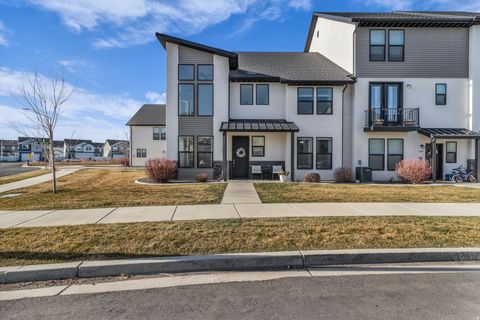 Photo of 1607 N 1300 E, Payson, UT 84651 (MLS # 2132584)