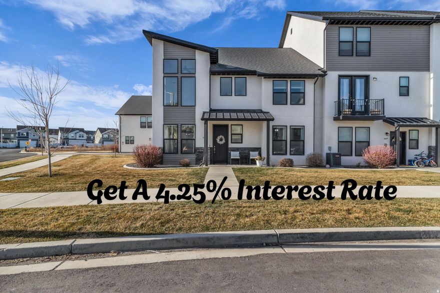 Seller is offering a 7/6 ARM along with a 1-1 temporary buydown using the preferred lender. With 5% down, your first-year rate of approximately 4.375%, resulting in principal & interest payments around $2,087/month. Years 27 estimated at approximately $2,340/month. Subject to buyer qualification and lender approval.  This well-maintained 4-bedroom end-row townhome offers extra privacy and abundant natural light in a prime Payson location. The open-concept main level features a spacious living area, kitchen, and dining space-perfect for everyday living and entertaining. Upstairs includes generously sized bedrooms, with flexibility for family, guests, or a home office. Conveniently located near parks, schools, and close access to I-15, this end unit is a great opportunity for homeowners or investors alike.   Square footage figures are provided as a courtesy estimate only and were obtained from County Records. Buyer to verify all.