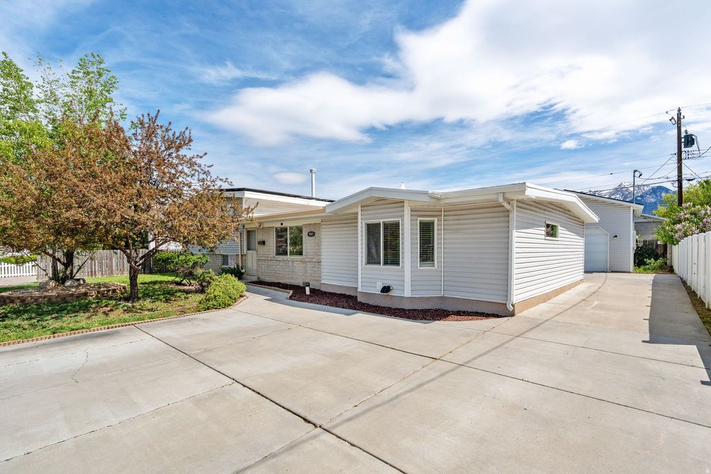 Photo of 9085 S 440 E, Sandy, UT 84070 (MLS # 2152402)
