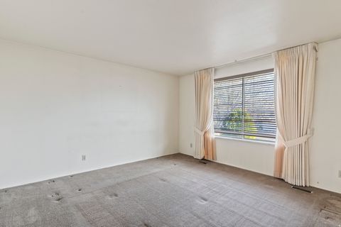 Tiny photo for 3964 W HORIZON DOWNS CIR, Taylorsville, UT 84129 (MLS # 2125064)