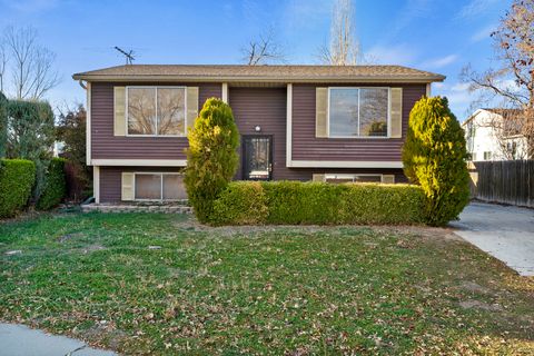 Tiny photo for 3964 W HORIZON DOWNS CIR, Taylorsville, UT 84129 (MLS # 2125064)