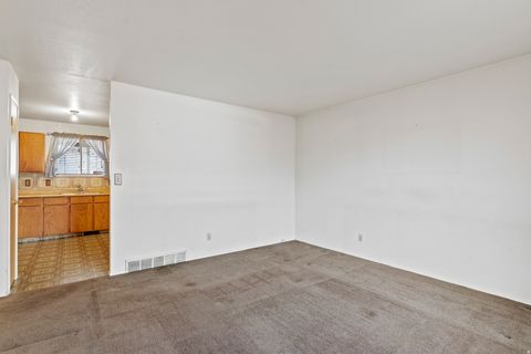 Tiny photo for 3964 W HORIZON DOWNS CIR, Taylorsville, UT 84129 (MLS # 2125064)