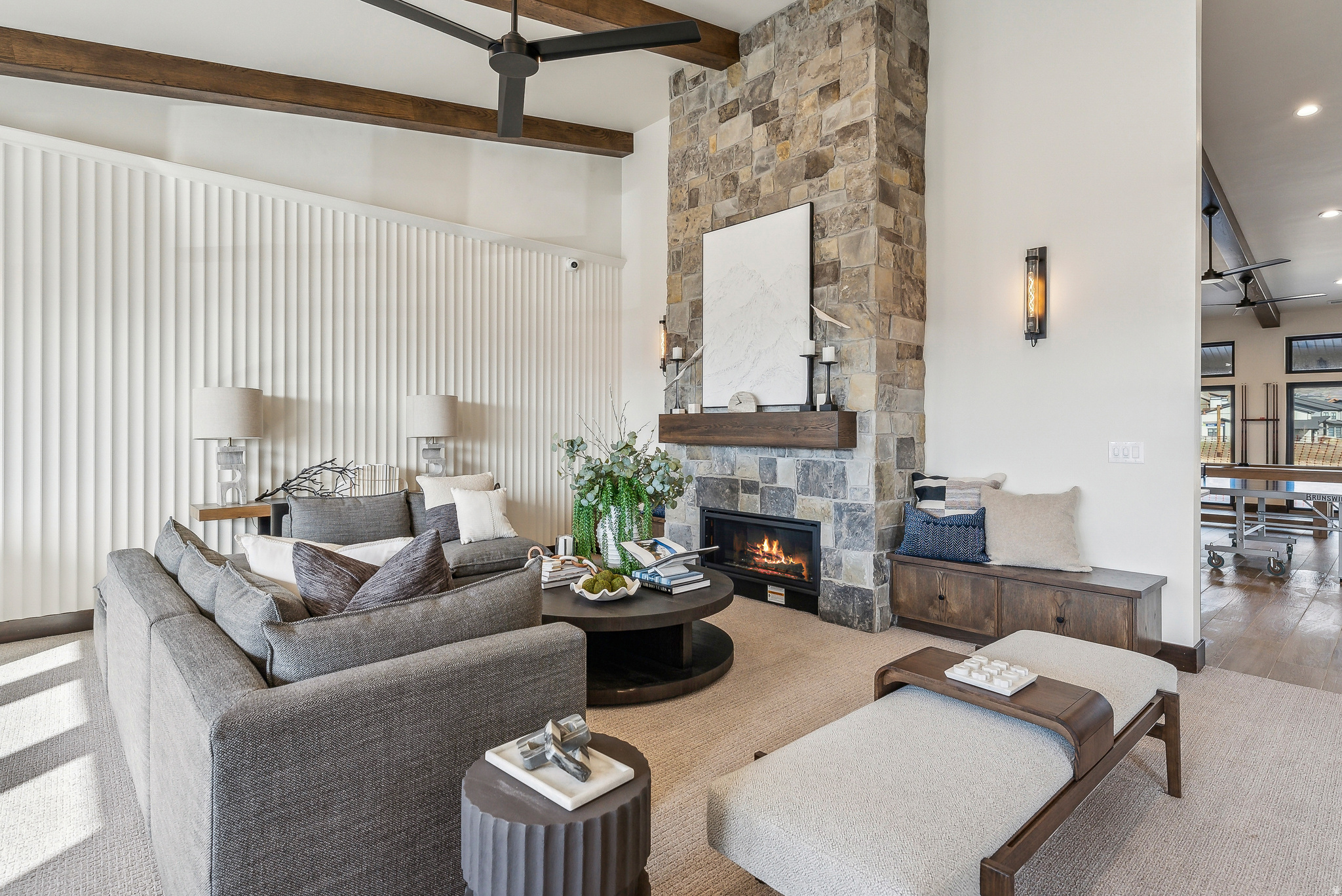 MAYFLOWER LAKESIDE - Residential