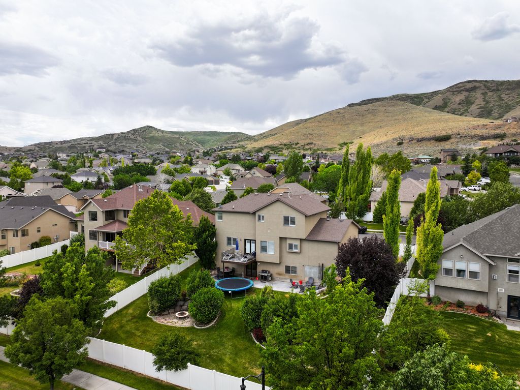 Photo of 5532 W MORNING DR, Herriman, UT 84096 (MLS # 2140600)