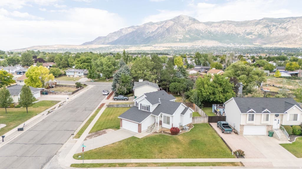 Photo of 1132 N NEW JERSEY AVE W, Harrisville, UT 84404 (MLS # 2169508)