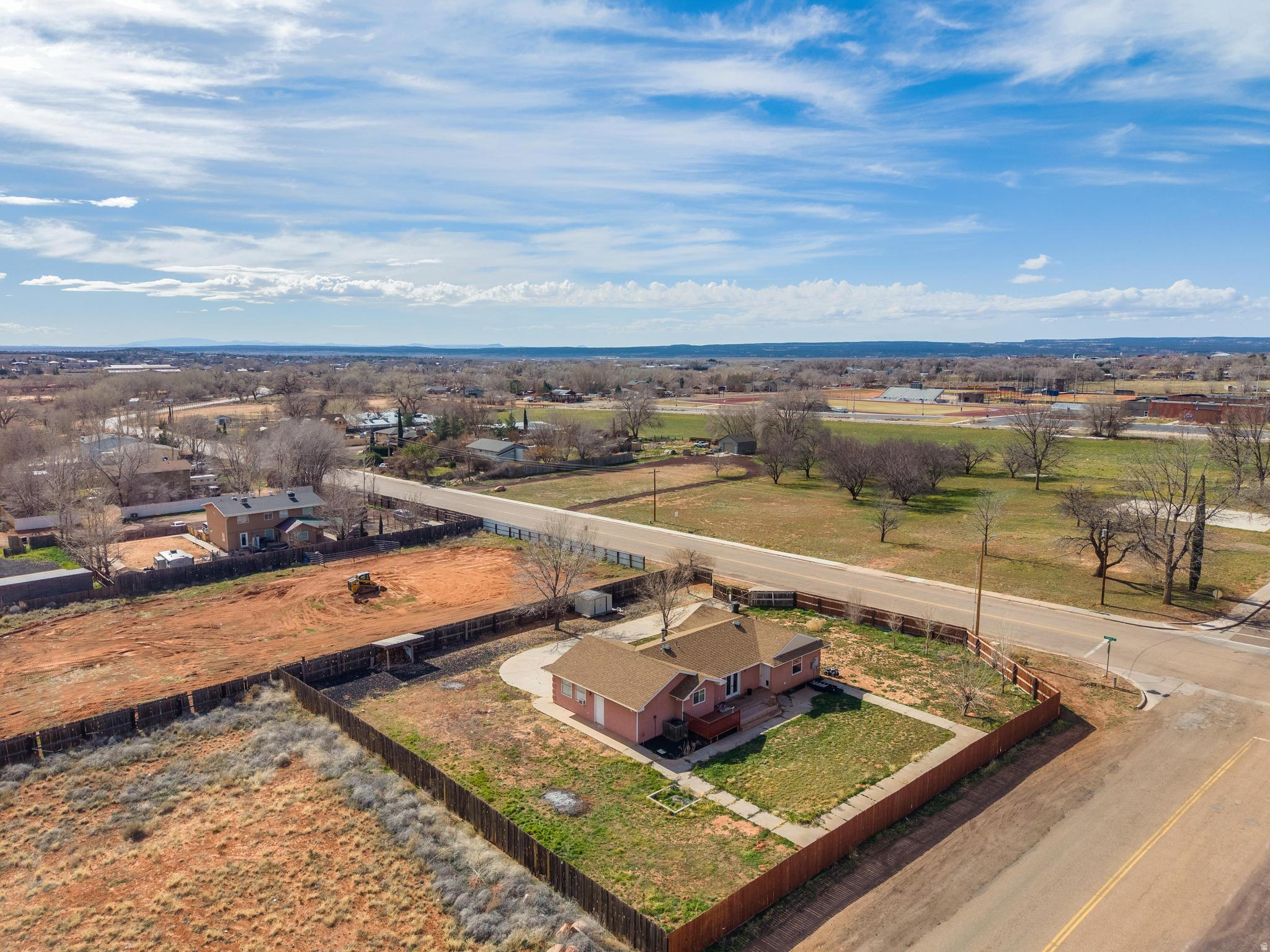 SHORT CREEK - Residential