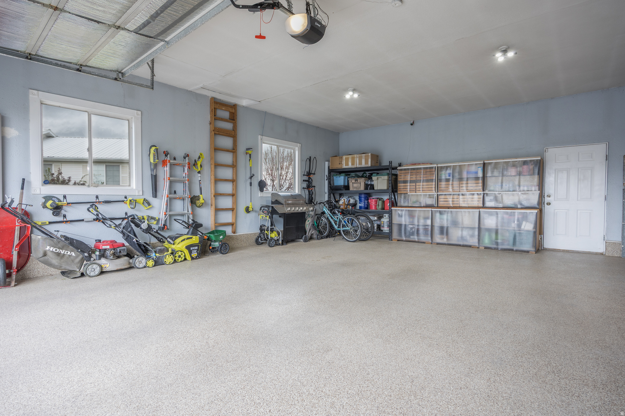 CENTENNIAL - Residential