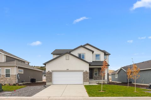 Photo of 2153 E 270 N #MSF48, Spanish Fork, UT 84660 (MLS # 2129522)