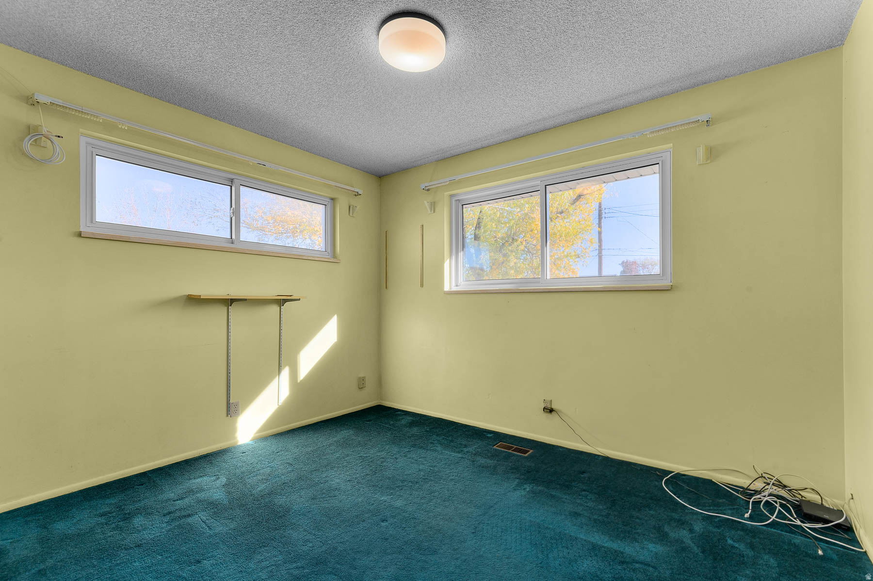 ACORD ACRES - Residential