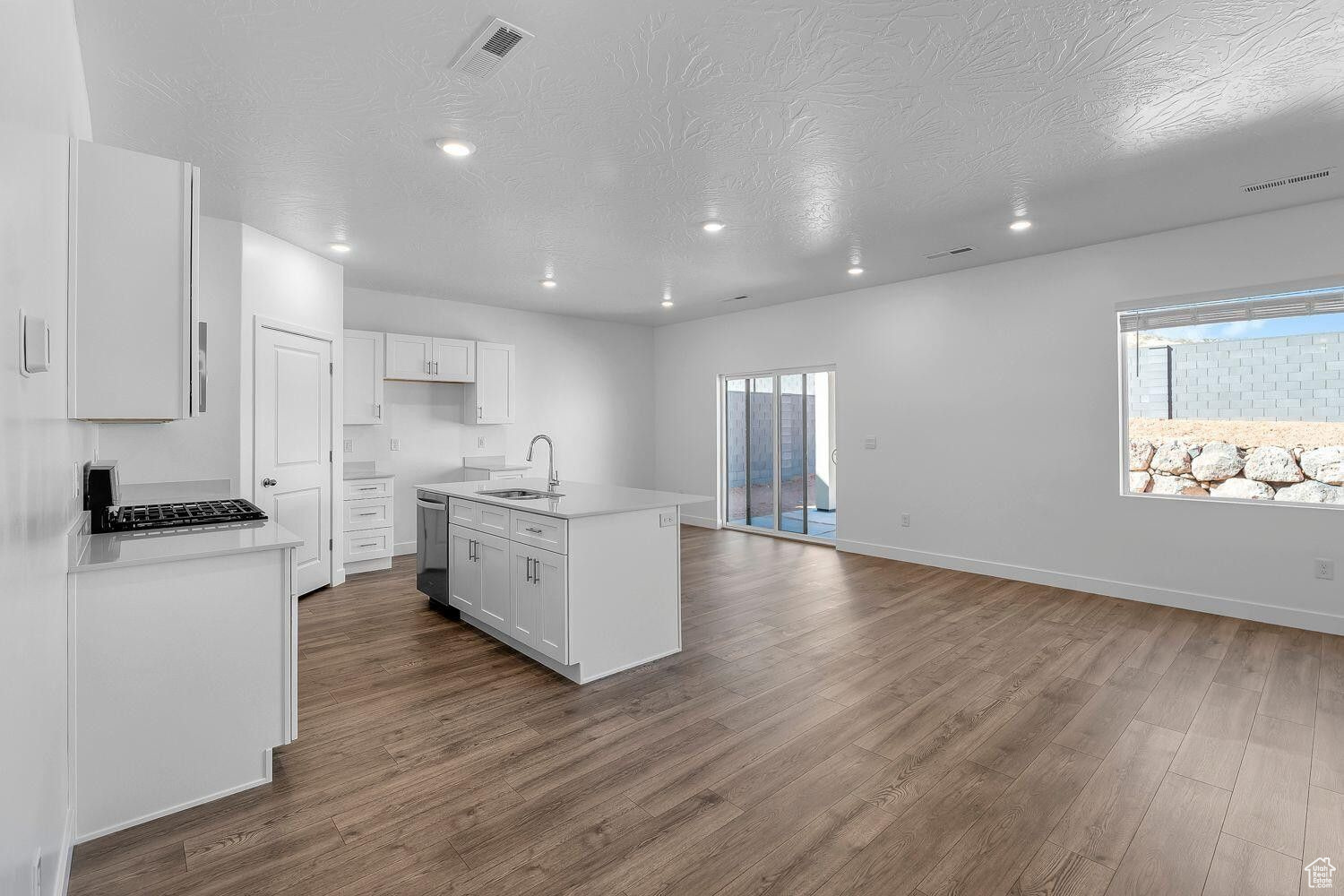 LONG VALLEY - Residential