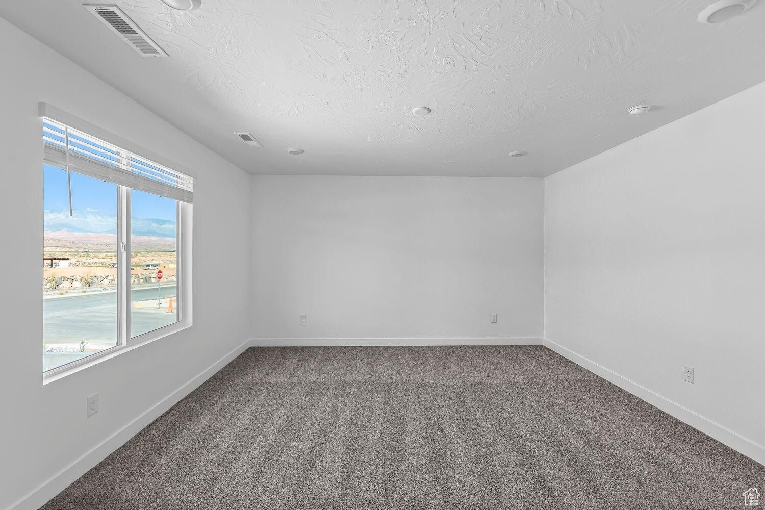 LONG VALLEY - Residential
