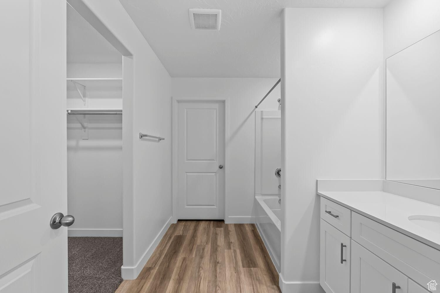 LONG VALLEY - Residential