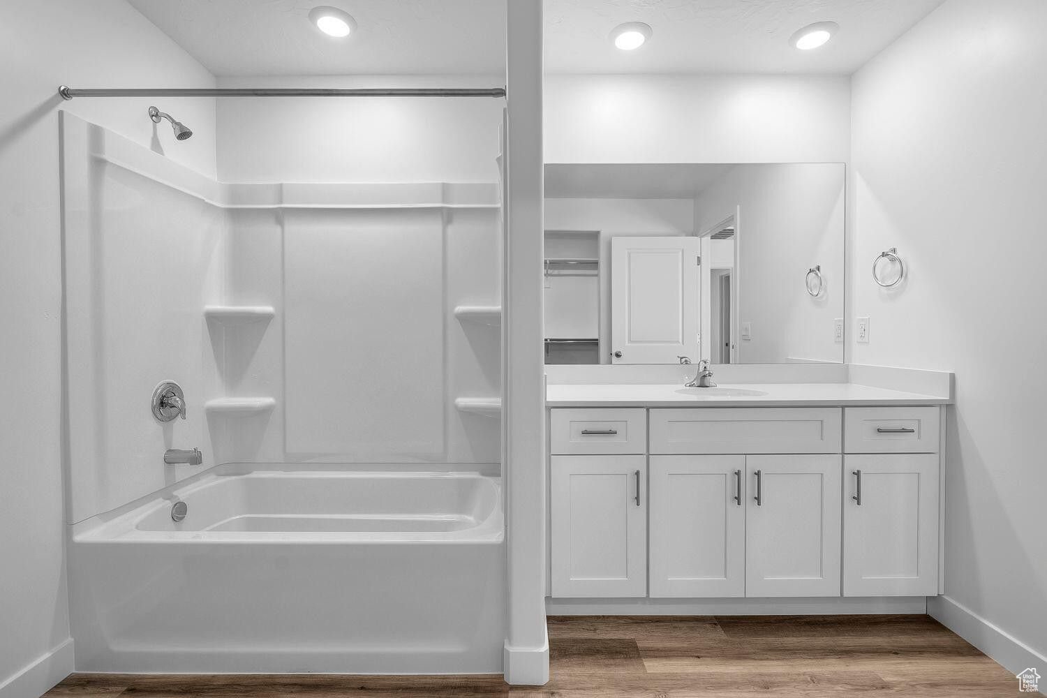 LONG VALLEY - Residential