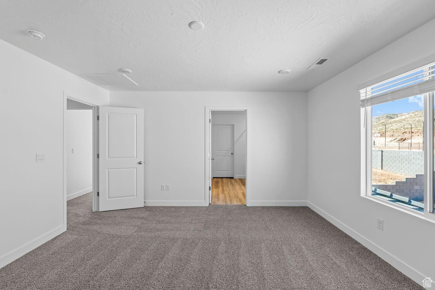 LONG VALLEY - Residential
