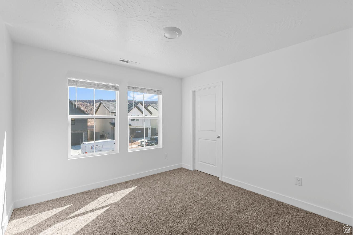 LONG VALLEY - Residential