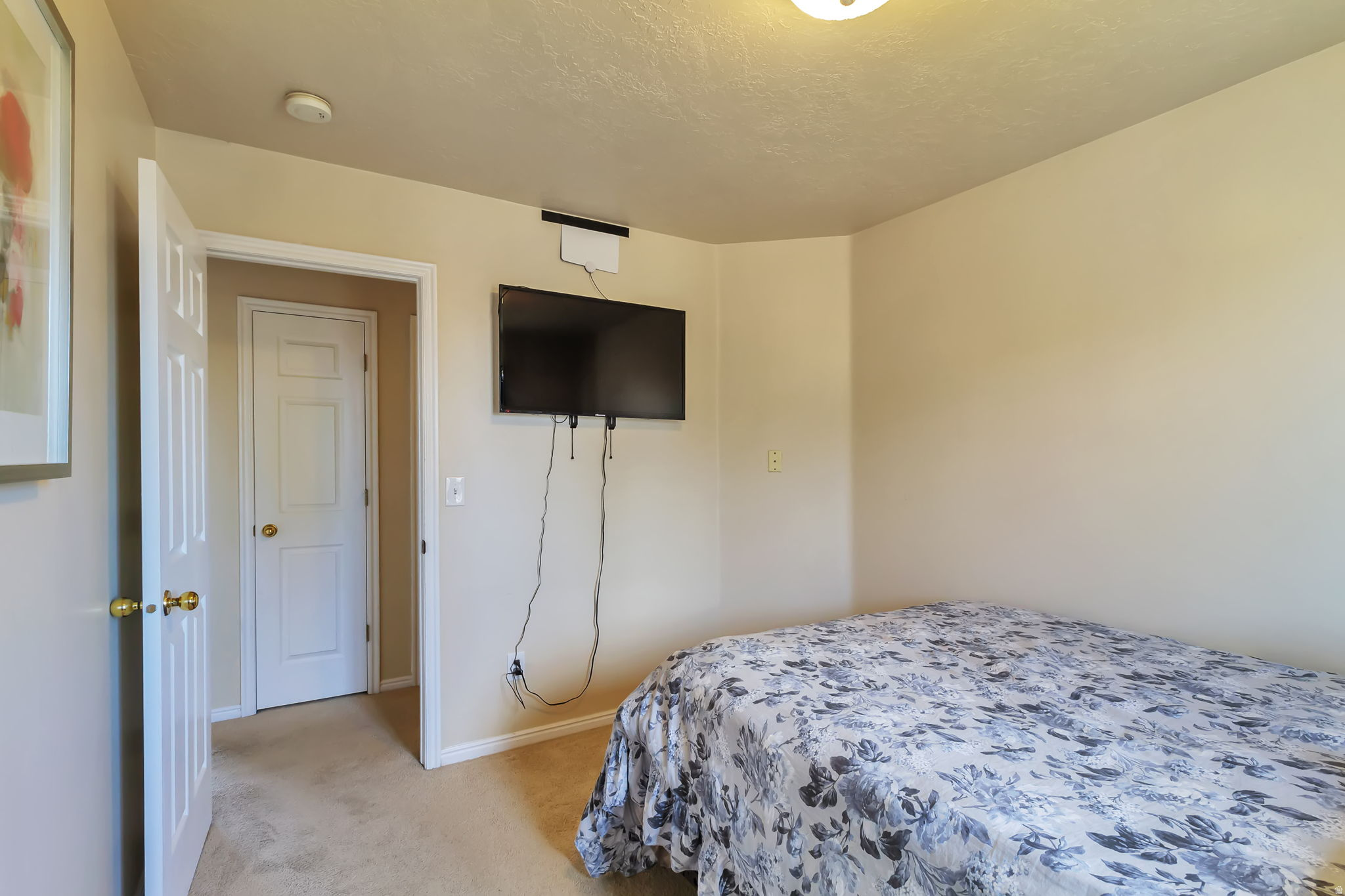 CLOVER RIDGE - Residential Lease